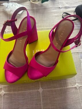 Gianni Bini Hot Pink Block Heel Sandals
